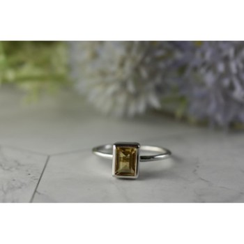 925 Sterling Silver Citrine Ring Size 7.5