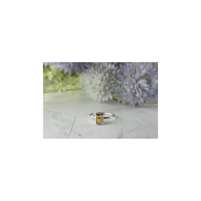 925 Sterling Silver Citrine Ring Size 7.5