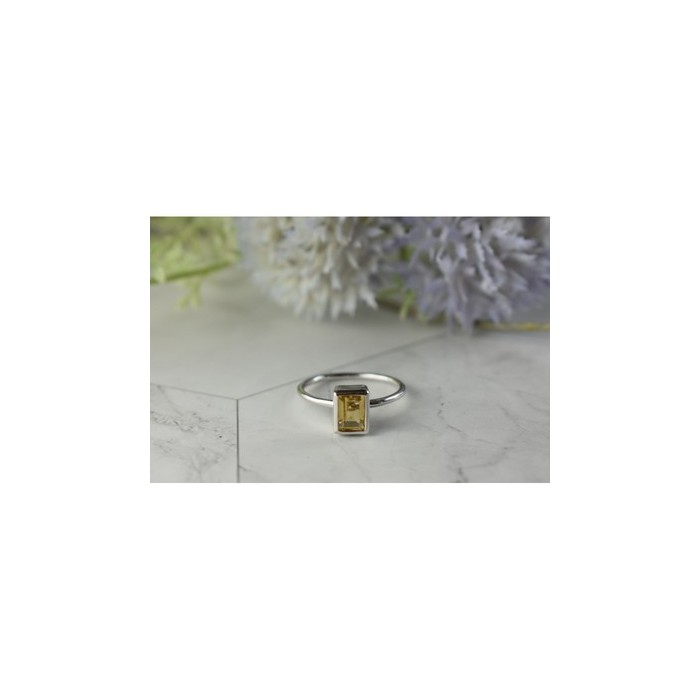 925 Sterling Silver Citrine Ring Size 7.5