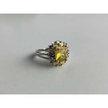 925 Sterling Silver Yellow & Purple CZ Ring Size 7