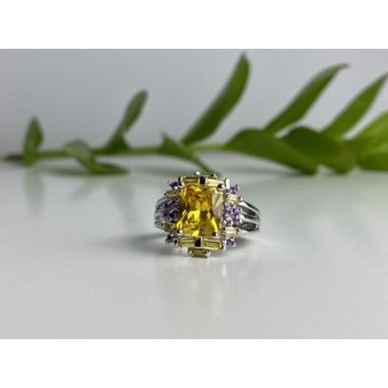925 Sterling Silver Yellow & Purple CZ Ring Size 7