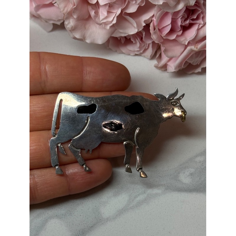 925 Sterling Silver Cow Brooch Length 2.5 In