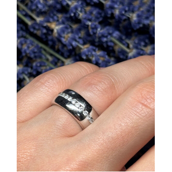 925 Sterling Silver CZ Ring Size 6