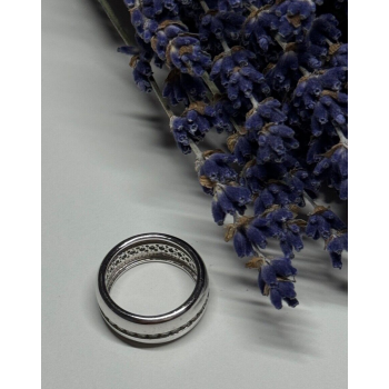 925 Sterling Silver CZ Ring Size 6