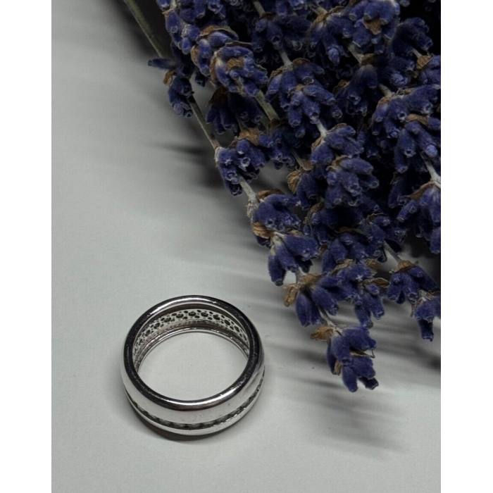 925 Sterling Silver CZ Ring Size 6