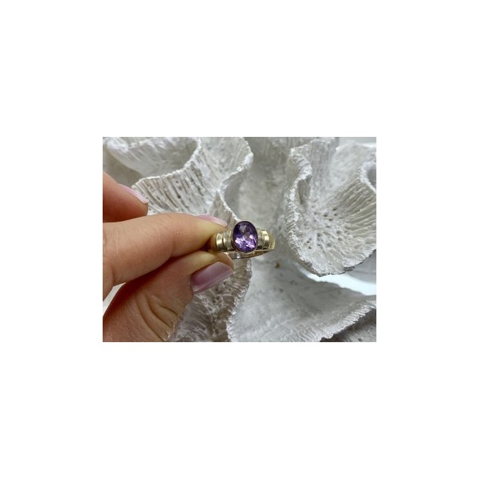 925 Sterling Silver Amethyst Ring Size 8