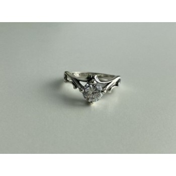 925 Sterling Silver CZ Ring Size 5.5