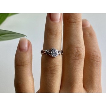 925 Sterling Silver CZ Ring Size 5.5