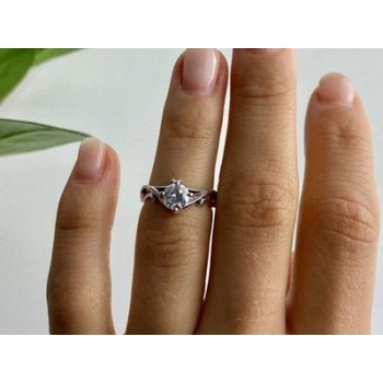 925 Sterling Silver CZ Ring Size 5.5