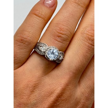 925 Sterling Silver CZ Ring Size 6.5