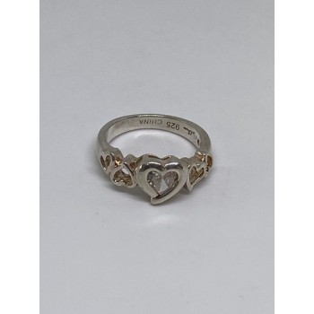 925 Sterling Silver Ring With CZ Size 6.75
