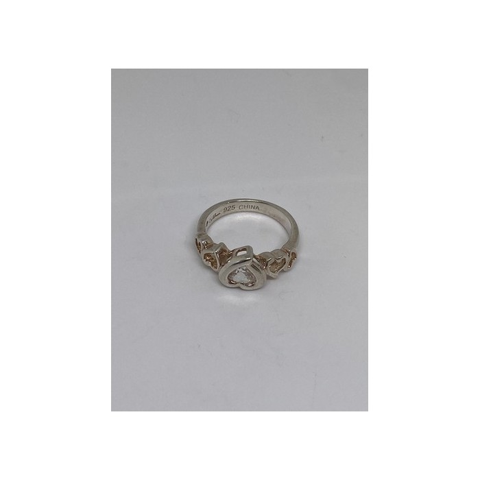 925 Sterling Silver Ring With CZ Size 6.75