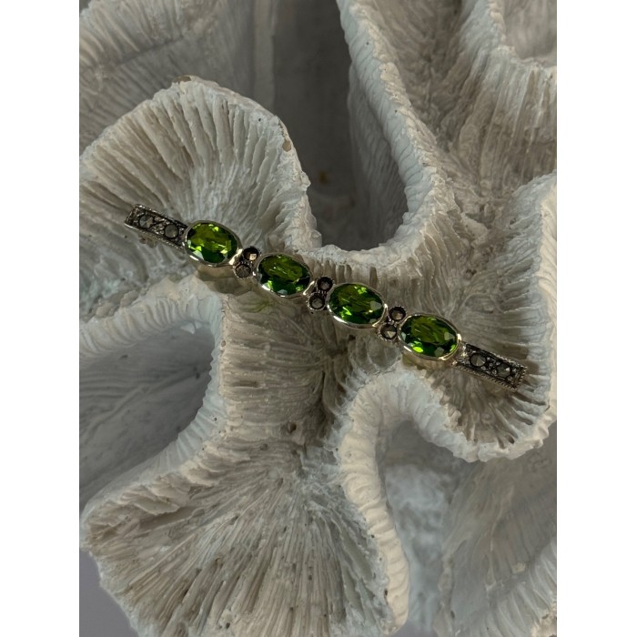 925 Sterling Silver Peridot & Marcasite Brooch Length 2.15 inch