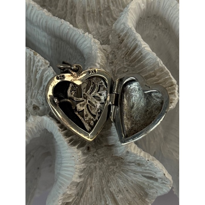 Vintage 925 Sterling Silver Onyx & Marcasite Heart Locket Pendant