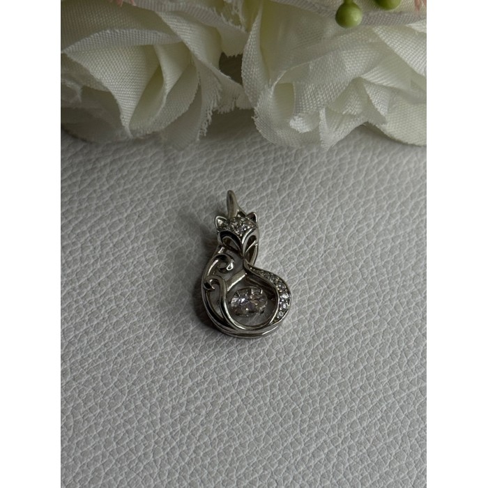 925 Sterling Silver Lovely Moving Fox CZ Pendant Length 0.90 Inch