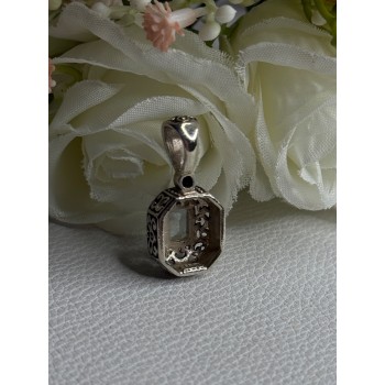 925 Sterling Silver Blue Topaz Pendant Length 1 Inch