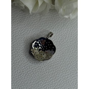 Lovely Flower 925 Sterling Silver Beryl Pendant Length 1 Inch