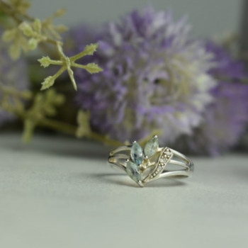 925 Sterling Silver Topaz Ring Size 10