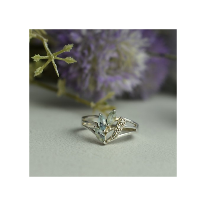 925 Sterling Silver Topaz Ring Size 10