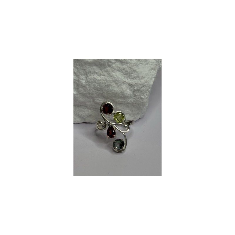 925 Sterling Silver Alexandrite, Garnet & Peridot Ring Size 6.5
