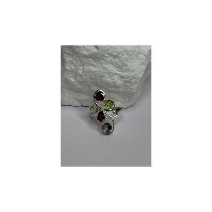 925 Sterling Silver Alexandrite, Garnet & Peridot Ring Size 6.5