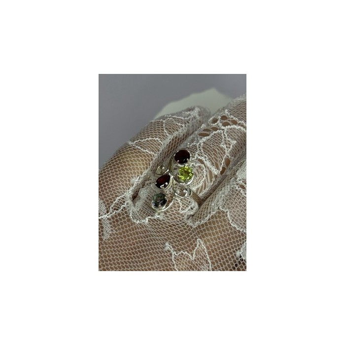925 Sterling Silver Alexandrite, Garnet & Peridot Ring Size 6.5