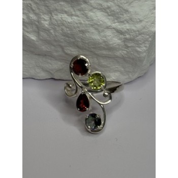 925 Sterling Silver Alexandrite, Garnet & Peridot Ring Size 6.5