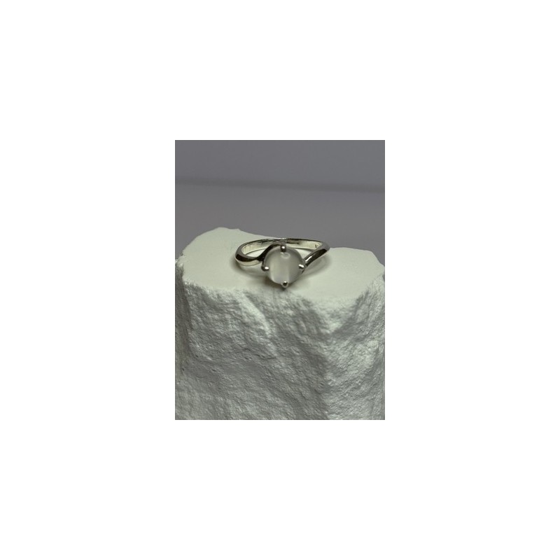 925 Sterling Silver Moonstone Ring Size 7.5