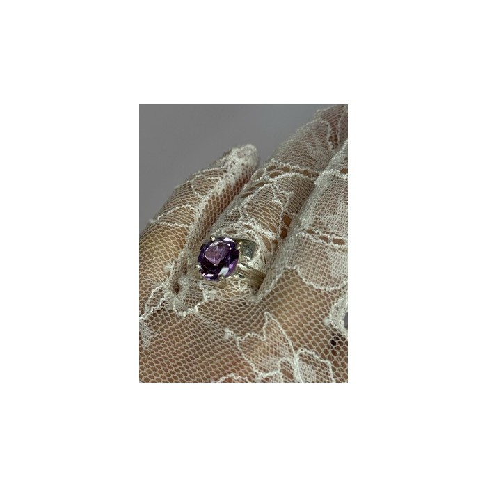 925 Sterling Silver Amethyst Ring Size 7.5