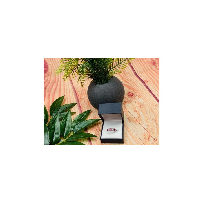 925 Sterling Silver Pink & White/colorless Topazes Ring Size 6.5