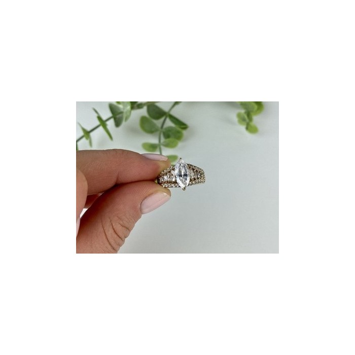 925 Sterling Silver Gold Plated CZ Ring Size 6.5