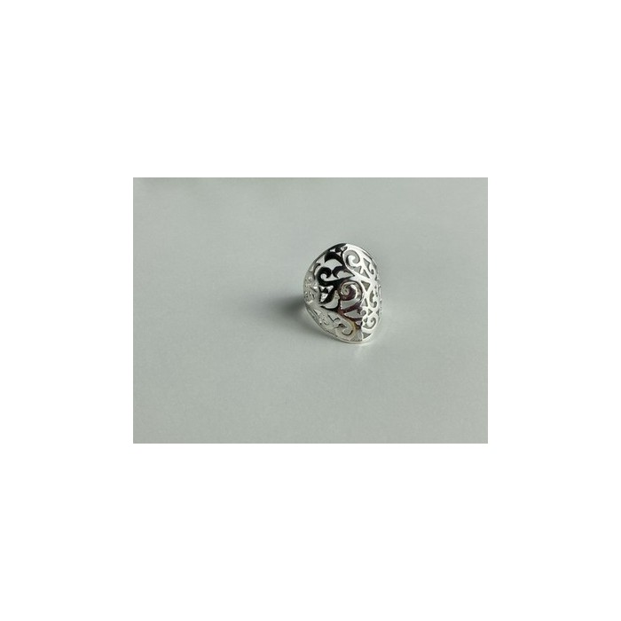 925 Sterling Silver Openwork Ring Size 7