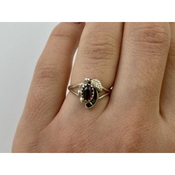 Vintage 925 Sterling Silver Garnet Pyrope Ring Size 6.5