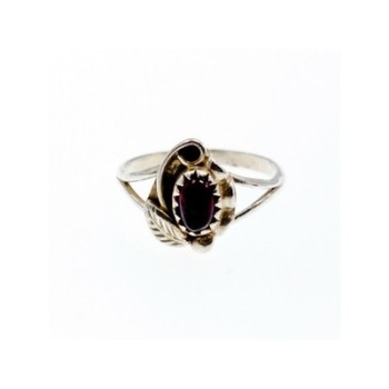 Vintage 925 Sterling Silver Garnet Pyrope Ring Size 6.5