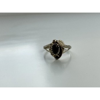 Vintage 925 Sterling Silver Garnet Pyrope Ring Size 6.5