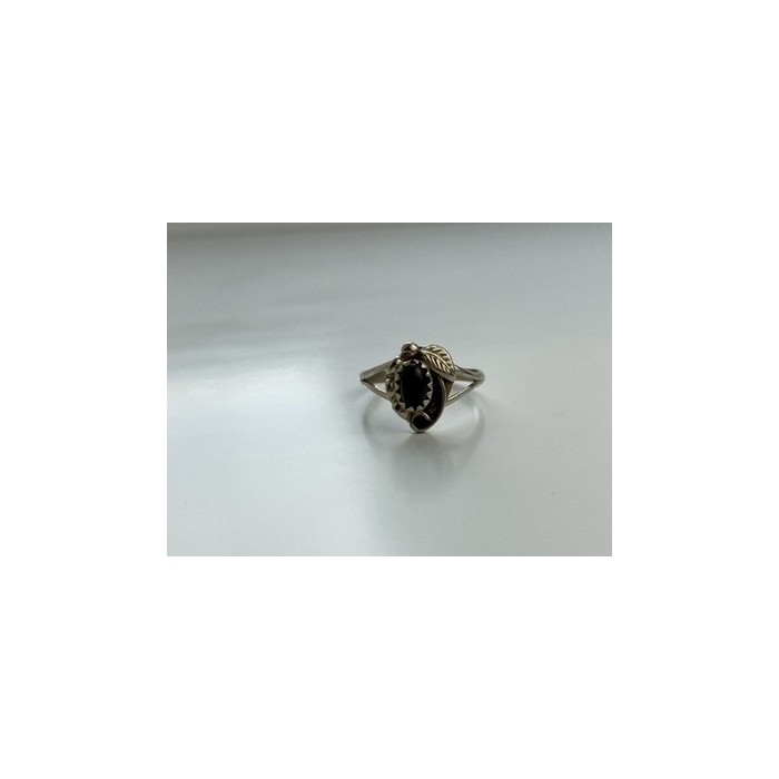 Vintage 925 Sterling Silver Garnet Pyrope Ring Size 6.5