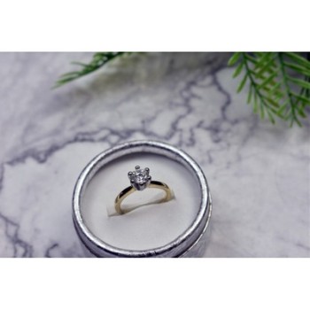 Gold Plated (18k) Ring With CZ Size 8