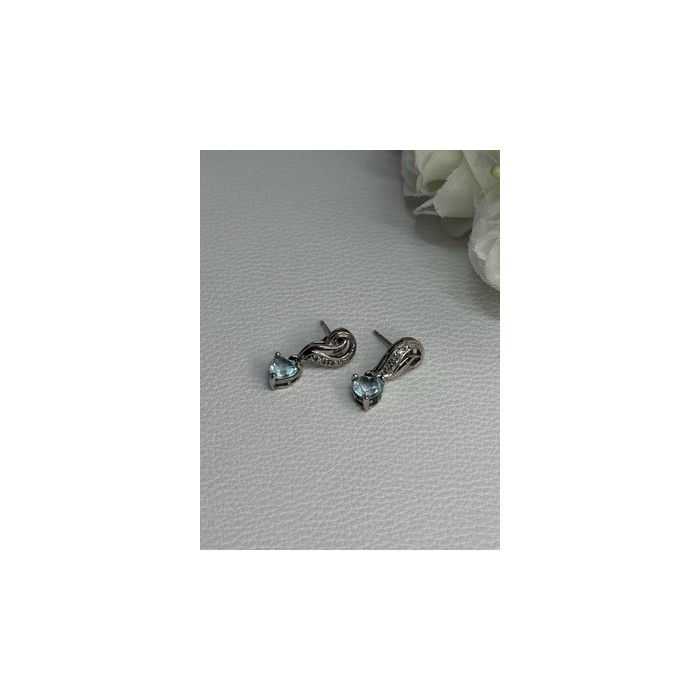 925 Sterling Silver Blue Topaz Heart Earrings Length 0.85 Inch