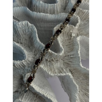 925 Sterling Silver Flower Garnet Bracelet Length 8