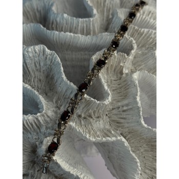 925 Sterling Silver Flower Garnet Bracelet Length 8