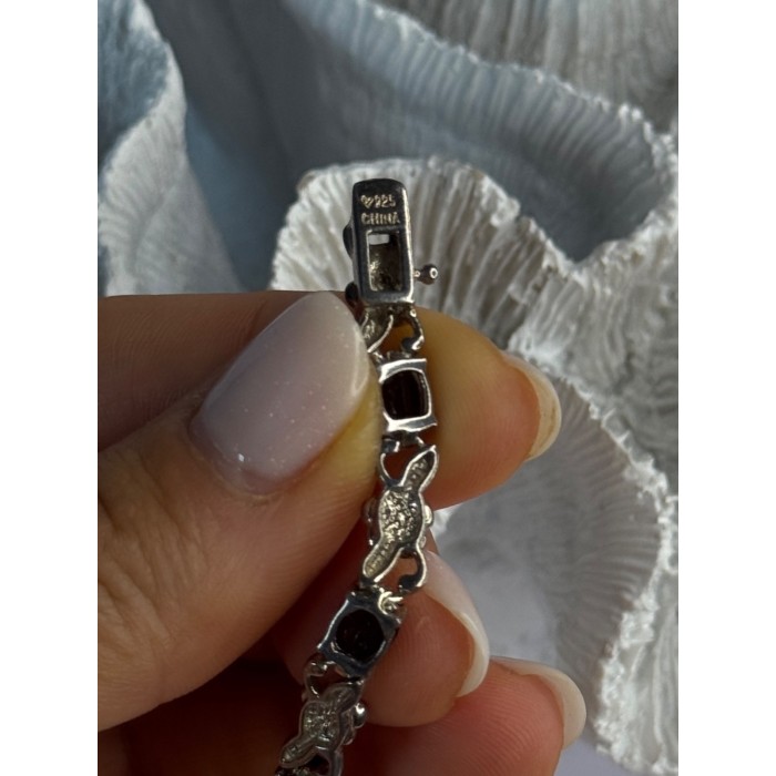 925 Sterling Silver Flower Garnet Bracelet Length 8