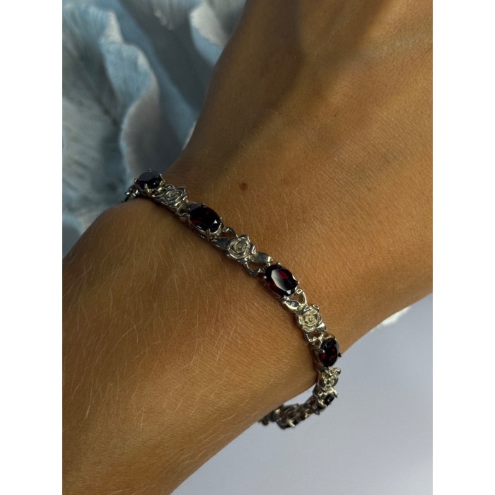 925 Sterling Silver Flower Garnet Bracelet Length 8
