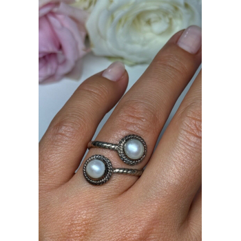 VINTAGE 925 STERLING SILVER PEARL RING  SIZE 5