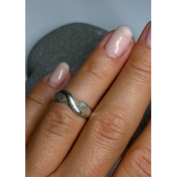 925 Sterling Silver Ring Size 4.5