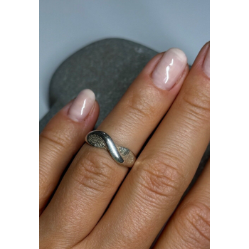 925 Sterling Silver Ring Size 4.5