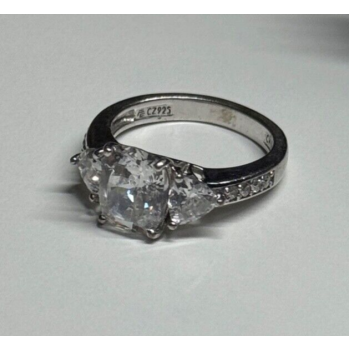 925 Sterling Silver CZ Ring Size 5.5