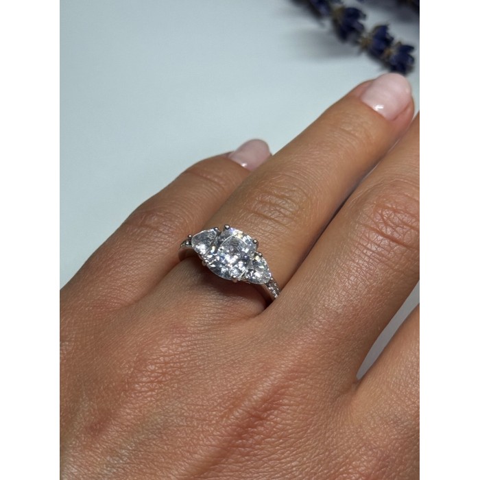 925 Sterling Silver CZ Ring Size 5.5