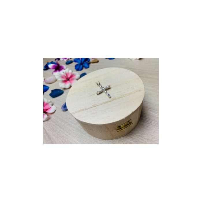 925 Sterling Silver CZ Cross Pendant