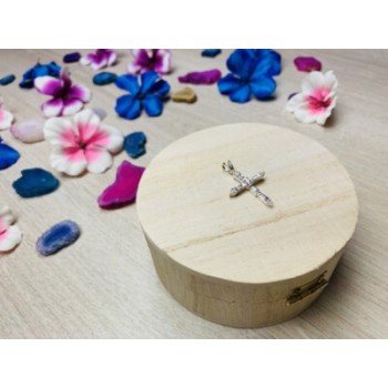 925 Sterling Silver CZ Cross Pendant