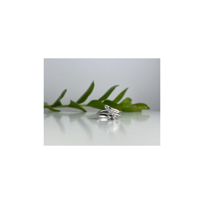 925 Sterling Silver White Topaz Ring Size 7